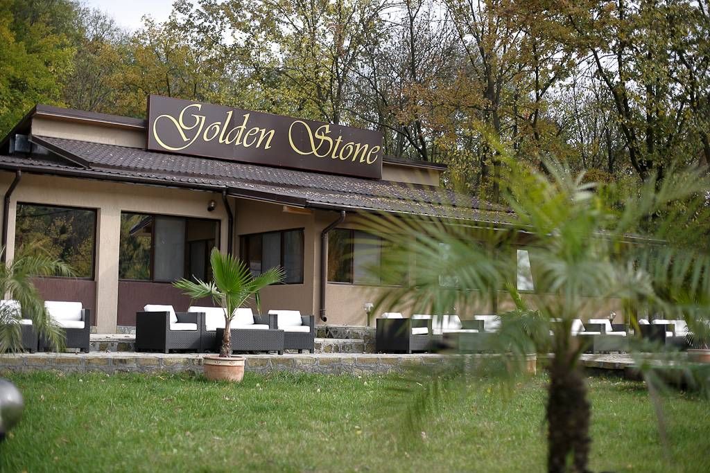 Detalii Restaurant Restaurant Golden Stone