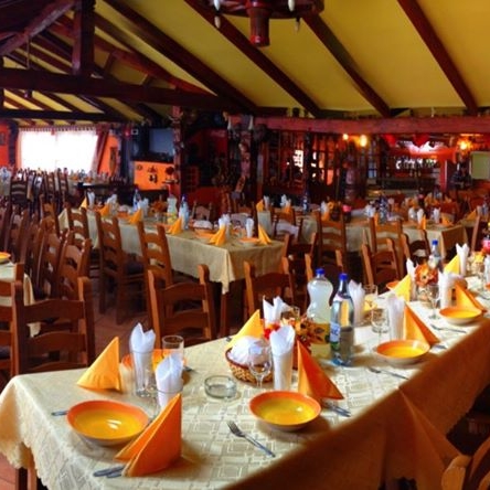 Imagini Restaurant La Nea Mărin