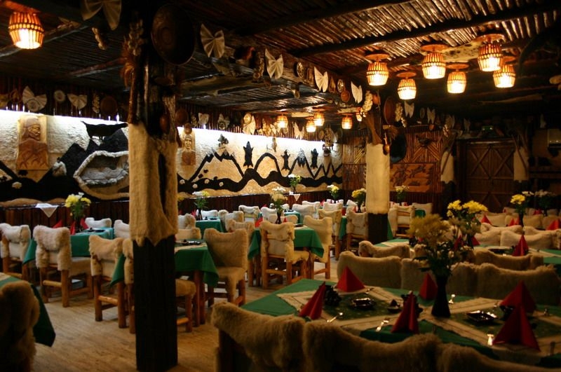 Restaurant Șura Dacilor foto 2