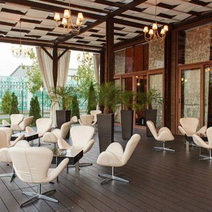 Imagini Sala Evenimente AmbasadOr Events