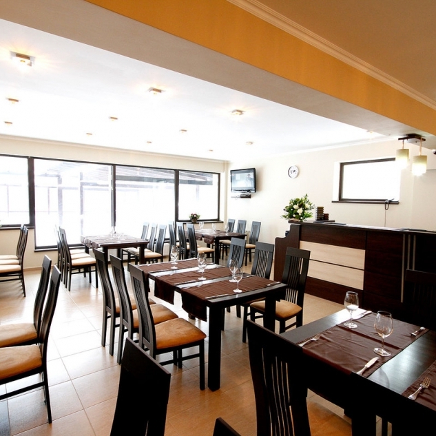 Imagini Restaurant Stejarii