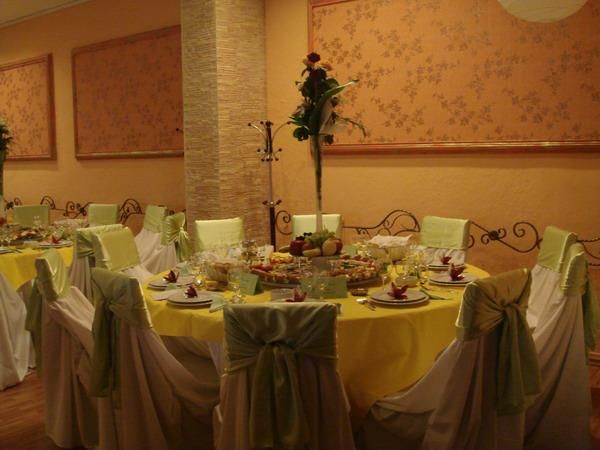 Imagini Restaurant Complex Traian Parc