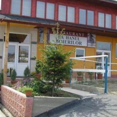 Restaurant La Hanul Boierilor foto 1