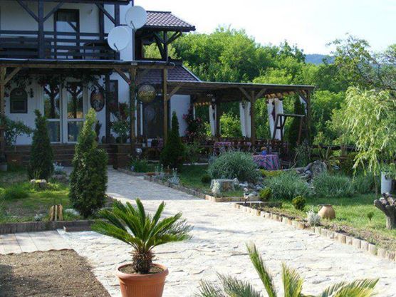 Imagini Restaurant Hanu Lu Mos Opinca