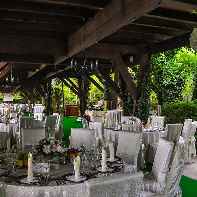 Imagini Restaurant McMoni`s