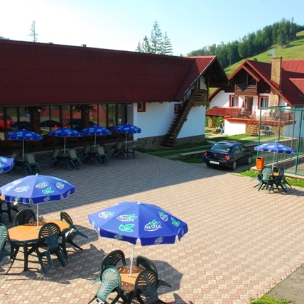 Imagini Restaurant Floare de Colt