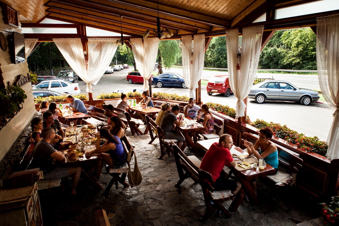 Imagini Restaurant Lyra