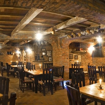 Restaurant Hanul Dracula foto 2