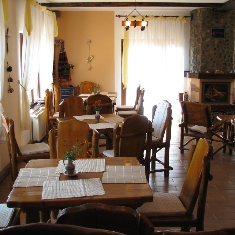 Imagini Restaurant Lunca Sibielului