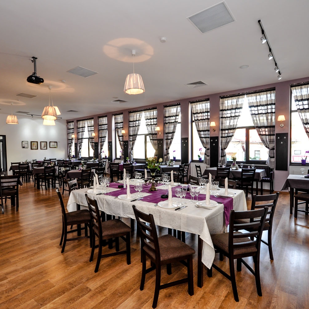 Imagini Restaurant Petite France