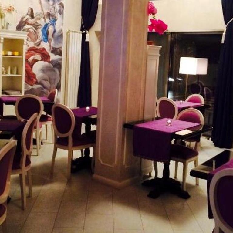 Imagini Bistro Lafayette