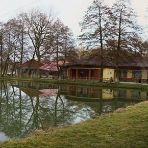 Restaurant Fântânița Crăiesei foto 2