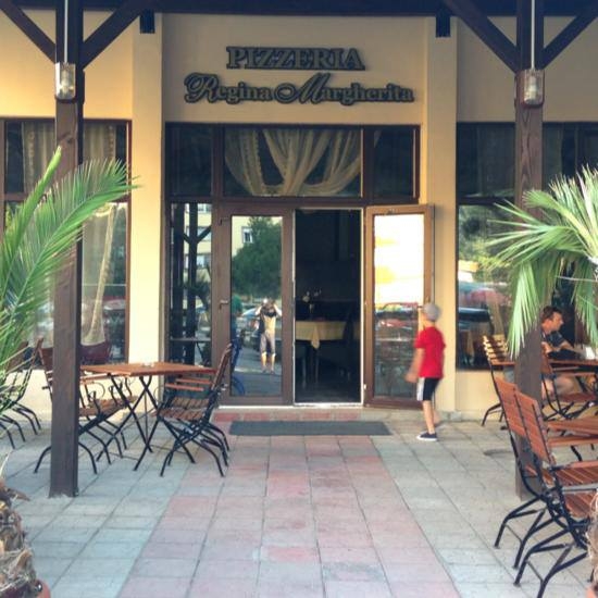Imagini Pizzerie Regina Margherita