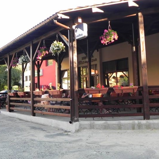 Imagini Pizzerie Regina Margherita