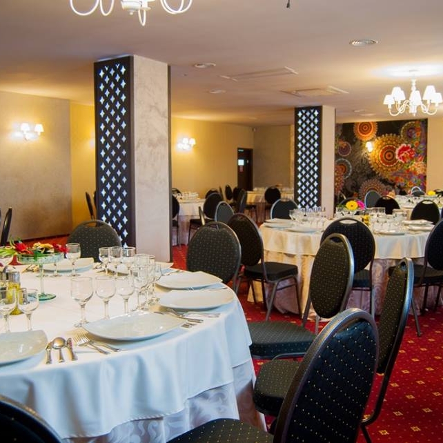 Imagini Sala Evenimente Leonor