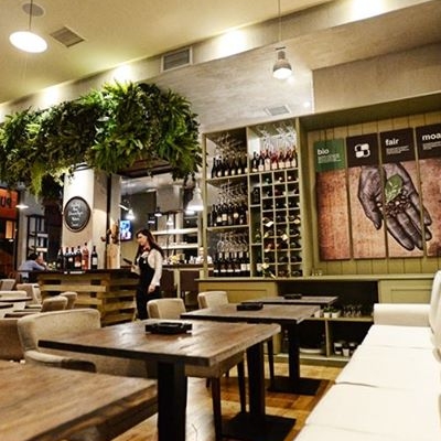 Crama / Vinoteca Puro