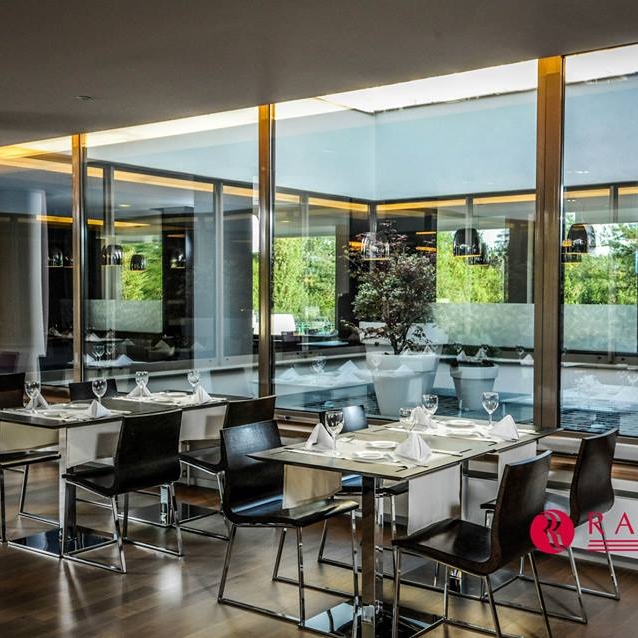 Imagini Restaurant Red Pepper by Ramada Plaza