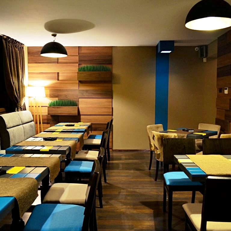 Imagini Restaurant Phii 16