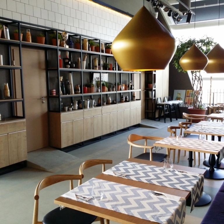 Imagini Restaurant TrickShot