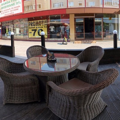 Bar/Pub Maroon Café