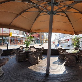 Imagini Bar/Pub Maroon Café