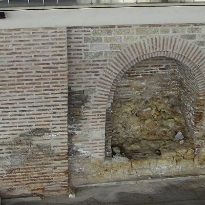  Edificiul Roman cu Mozaic